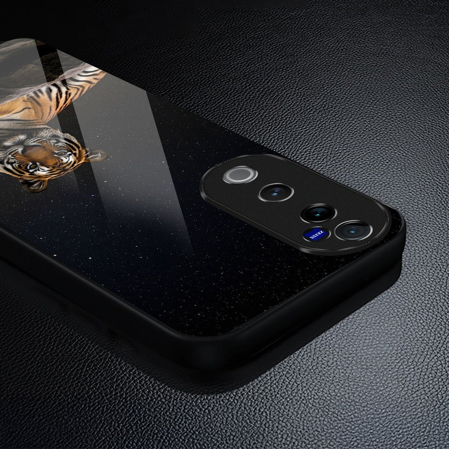 Vivo V40 Pro 5G Premium Acrylic Shockproof Glass Back Case (Silent Tiger)